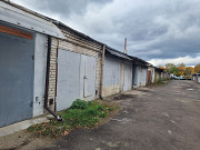 Продам гараж з ямою в кооперативі по вул. Єрошенка, 17! ВЛАСНИК! Львов