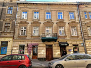 Продаж 2-кімнатна квартира Львів, вул. Пекарська, Австрійська кам’яниця Львів