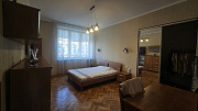 Продаж красивої 3-кім.кв-ри в самому центрі Львова. Є гараж Львів